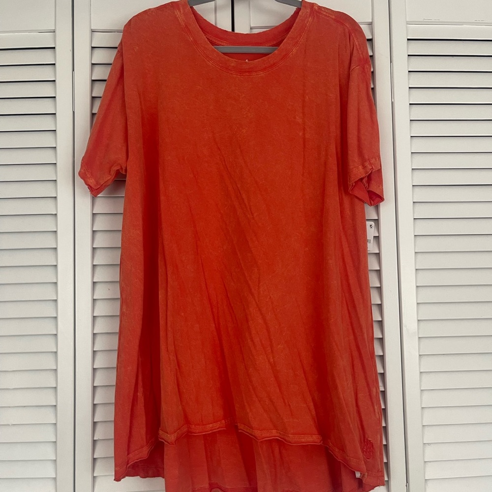 Free People leg day tee